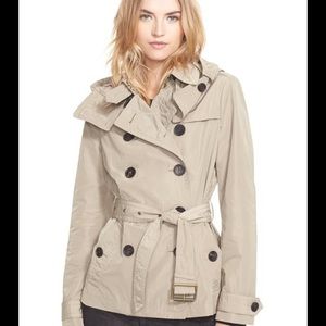 Burberry Cropped Barmoral Trench